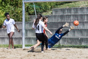 Bild 37 - wBJ/wCJ Beachsoccer Cup